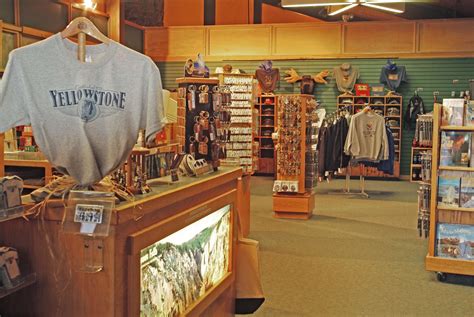 yellowstone national park gift shops